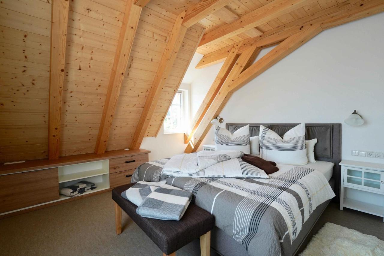 Familien- Und Apartmenthotel Lerchenberghof Walddorf  Exterior foto